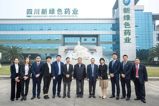 “人民英雄”张伯礼院士赴川考察