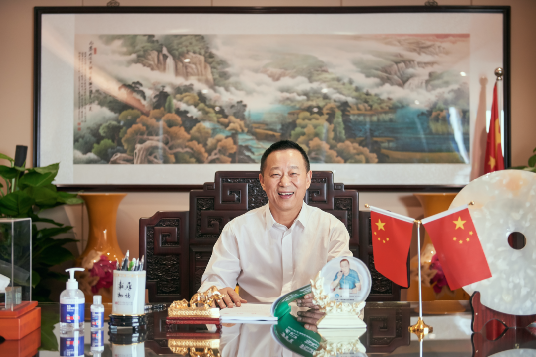 pg娱乐电子游戏app董事局主席周厚成：在传承中创新 稳步有序发展丨川商关注