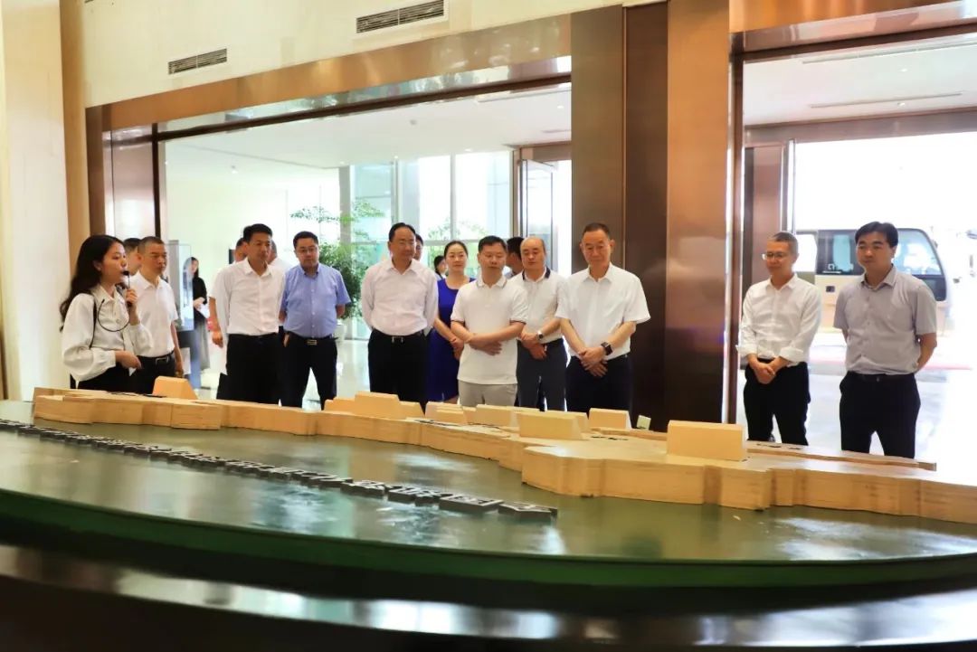 深化政企合作，携手共谋发展，共同谱写合作共赢新篇章