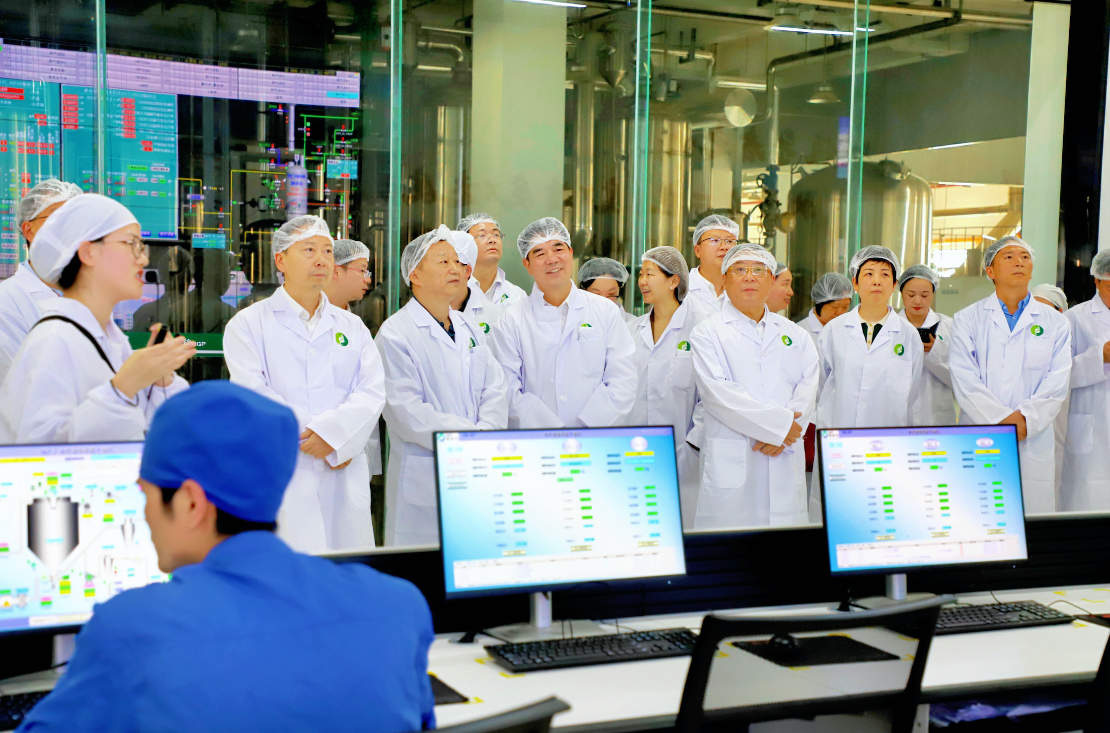 锚定产业高质量发展！省卫健委主任邓正权一行调研pg娱乐电子游戏app 肯定企业赋能彭州中医药